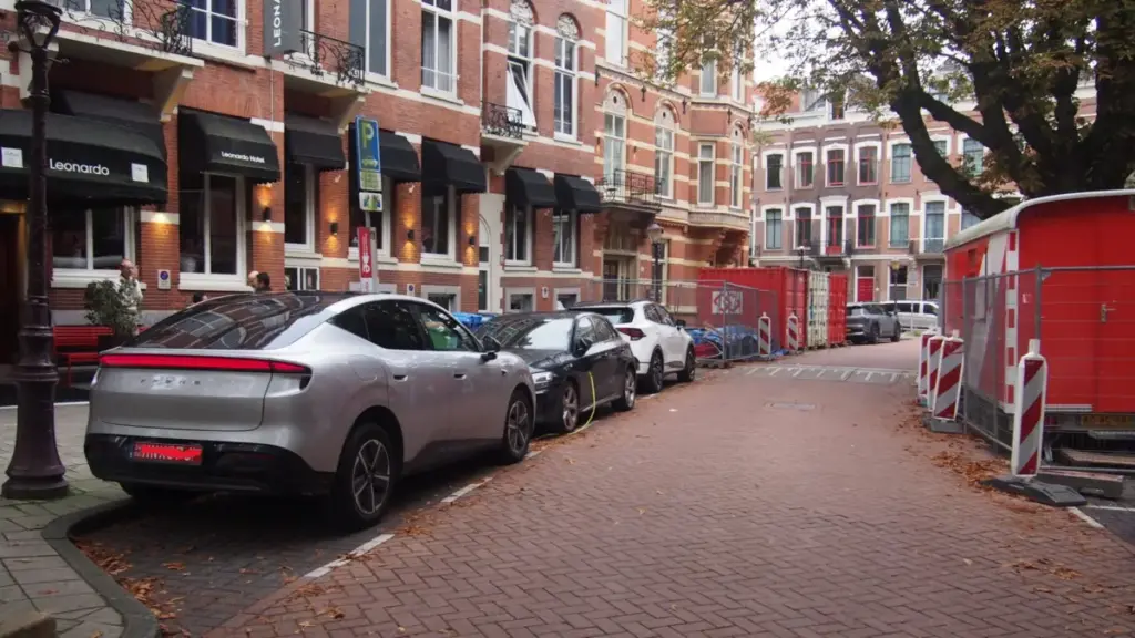 XPENG L03 vs. Tesla Model 3: A Direct Amsterdam Road Test of VLA 2.0 and FSD