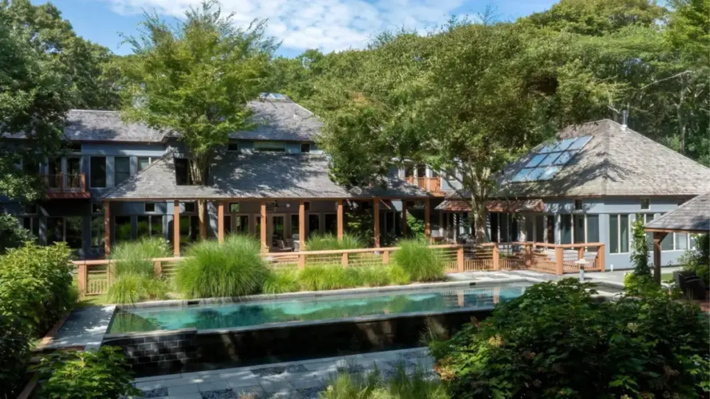 Architecturally Significant Frank Lloyd Wright-Inspired East Hampton Estate Hits the Market for $5 Million