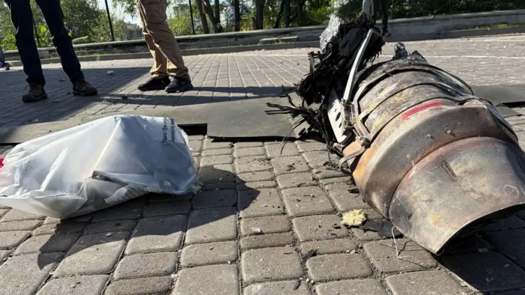 As Winter Looms, Kyiv Residents Face the Choice Between Resilience and Relocation