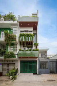 Calm Haven House by ADA Design & Build Offers a Peaceful Urban Sanctuary for a Young Medical Family