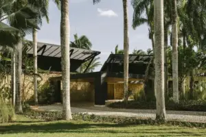 Estudio Mazara Unveils the Yakisugi House, a Tropical Residence Rooted in Material Craft and Landscape Integration
