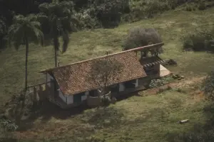 Gávea Arquitetos Reimagines Ruins in Brazil’s Serra do Ibitipoca with Sustainable Design