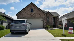 Texas Homebuyers Find Welcome Relief as Bidding Wars Plummet Across the Lone Star State