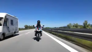 The Science of Speed: Why 160 MPH on a 200-Horsepower Motorcycle Can Feel Surprisingly Slow