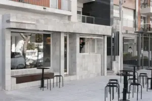 Toro Arquitectos Unveils Gutiérrez Café in Montevideo’s Pocitos Neighborhood, Blending Modern Architecture with Artisan Coffee Culture